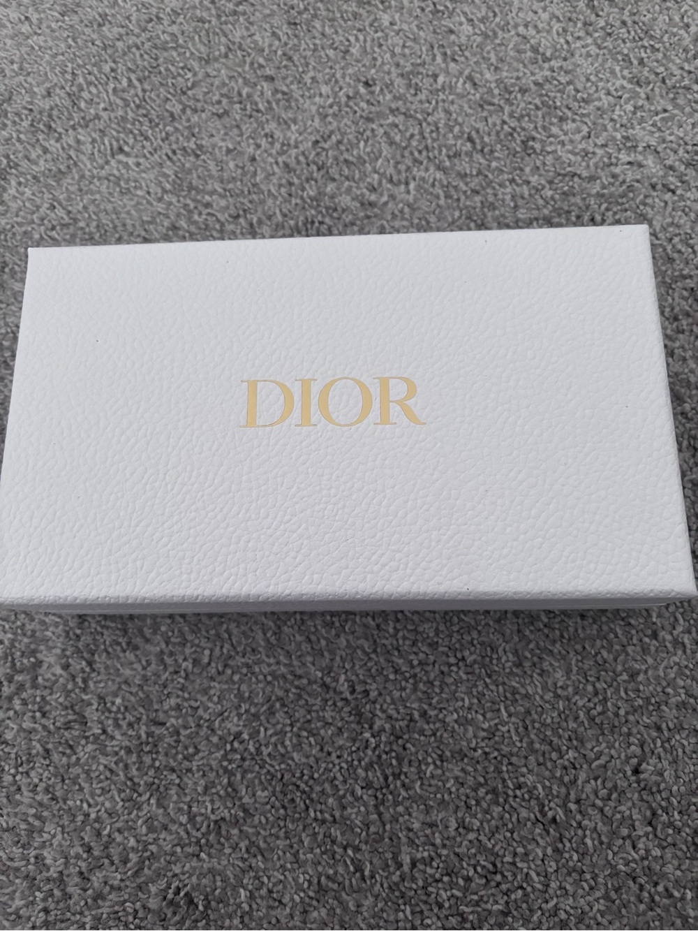 New—-Dior string pouch with pink traveling spray bottle - Picture 2 of 2